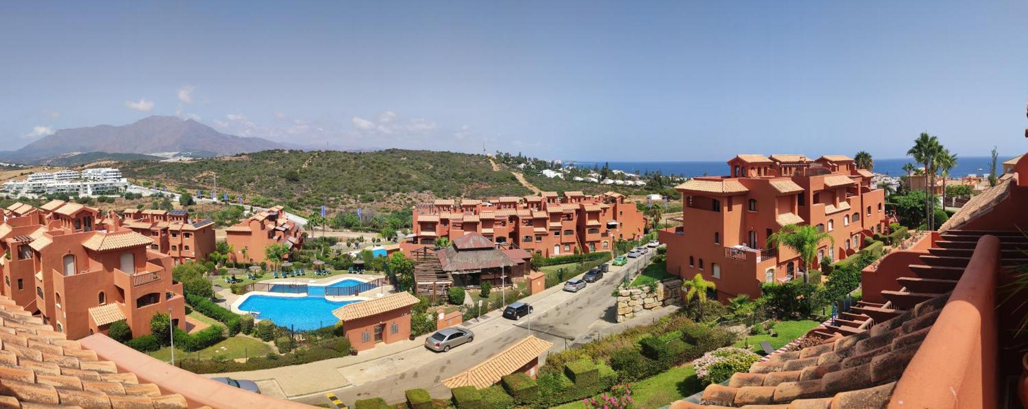 Duplex Penthouse In Estepona- Mountain And Sea Views Apartment Exterior photo